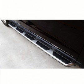 AUDI Q3 8URUBBING BOARD