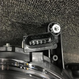 MERCEDES BENZ C CLASS W203 HEAD LIGHT