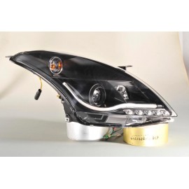 MARUTI SUZUKI SWIFT HEAD LIGHT